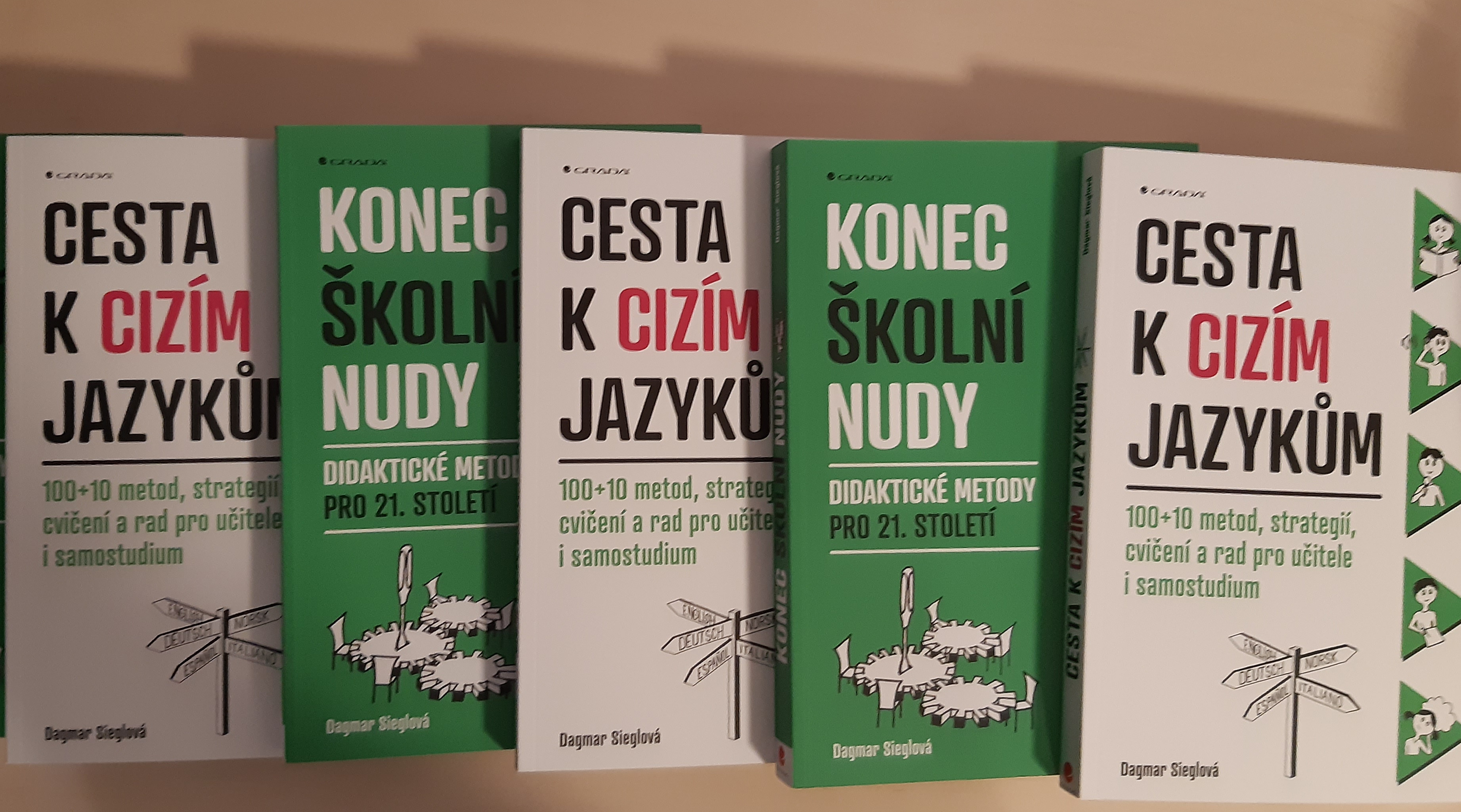 Naše publikace a.jpg