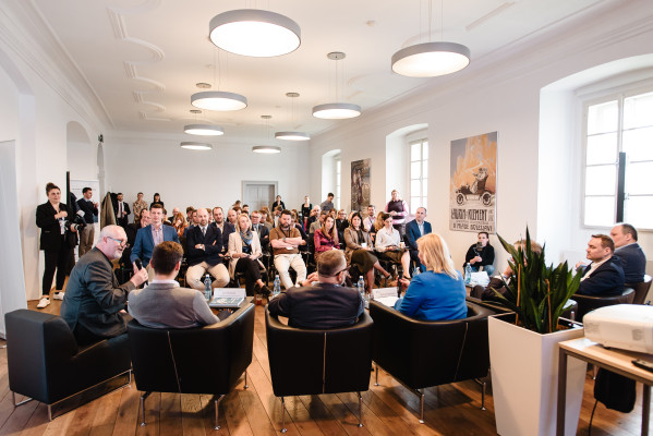 ZERO TO HERO: panelová diskuze o dekarbonizaci a modernizaci regionů