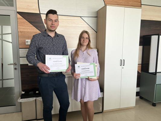 Poděkování rektora Pavla Mertlíka studentům ŠAVŠ oceněným na vědecké konferenci v Zieloné Góře