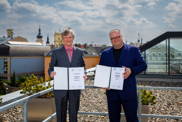 Škoda Auto University, in cooperation with Škoda Auto a.s., is opening a new specialisation - Purchasing.
