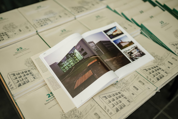 ŠAU celebrated its 25th anniversary and introduced its jubilee
publication